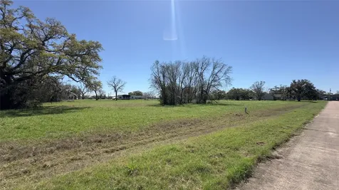 743 Rancho Chico Court Angleton TX 77515
