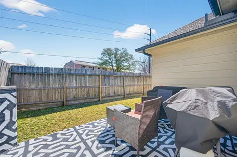 118 Snug Harbor Drive Conroe TX 77356