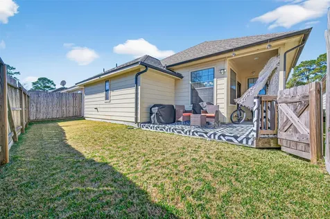 118 Snug Harbor Drive Conroe TX 77356