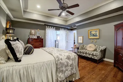 4053 Breakwood Drive Houston TX 77025