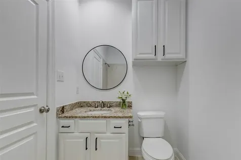 19 Versante Court Houston TX 77070