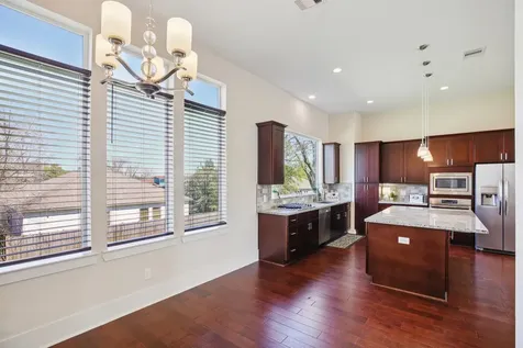 209 Burr Street C Houston TX 77011