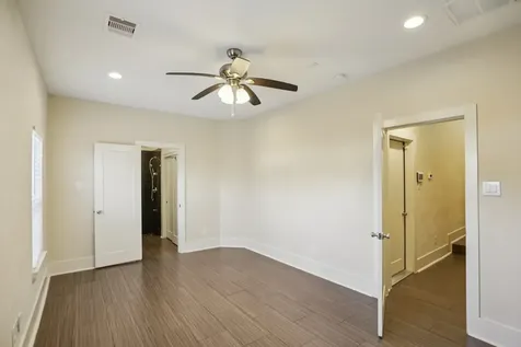 209 Burr Street C Houston TX 77011