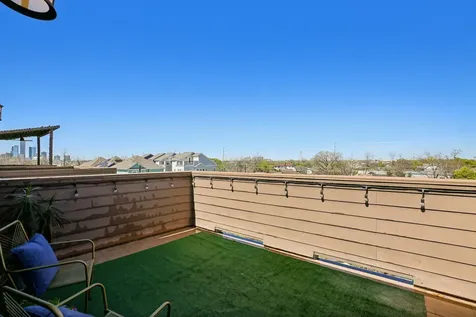 209 Burr Street C Houston TX 77011