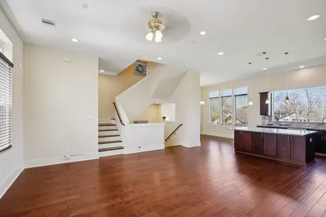 209 Burr Street C Houston TX 77011