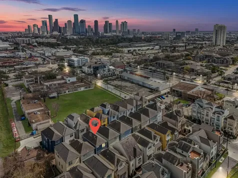 3414 Center Street Houston TX 77007