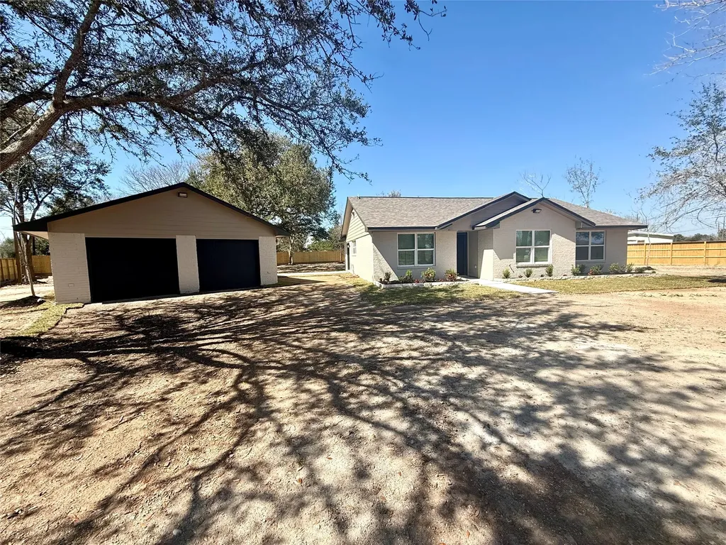 4835 County Road 380 Houston TX 77583