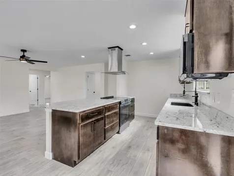 4835 County Road 380 Houston TX 77583