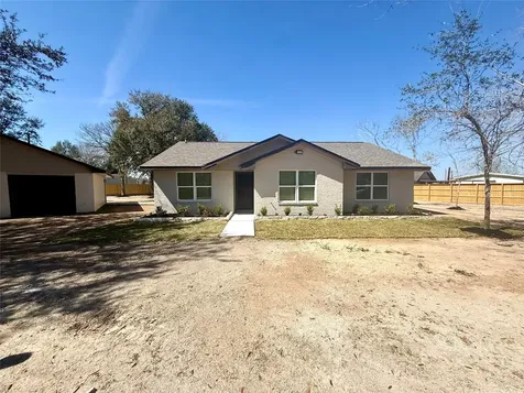 4835 County Road 380 Houston TX 77583