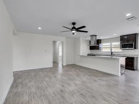 4835 County Road 380 Houston TX 77583
