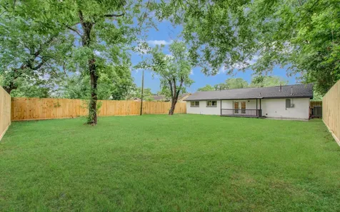 9259 Richland Drive Houston TX 77078