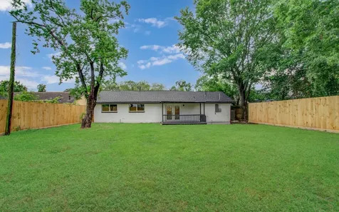 9259 Richland Drive Houston TX 77078