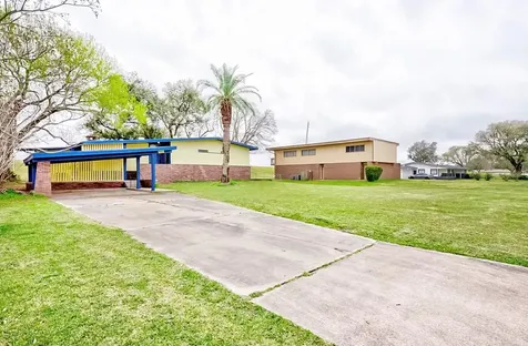 4600 Lakeshore Drive Port Arthur TX 77642