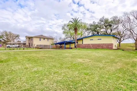 4600 Lakeshore Drive Port Arthur TX 77642