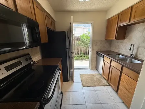 6201 Beverlyhill Street 8 Houston TX 77057