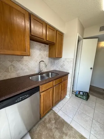 6201 Beverlyhill Street 8 Houston TX 77057
