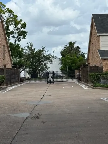 6201 Beverlyhill Street 8 Houston TX 77057