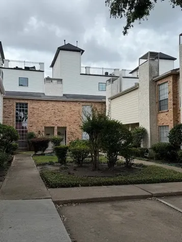 6201 Beverlyhill Street 8 Houston TX 77057