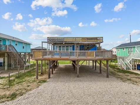 510 Beach Drive Surfside Beach TX 77541