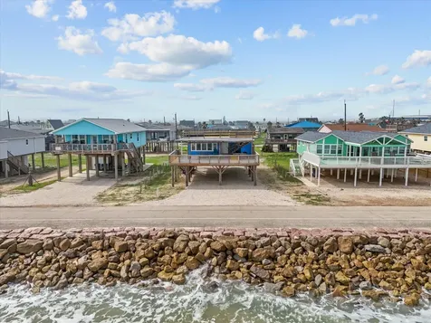 510 Beach Drive Surfside Beach TX 77541