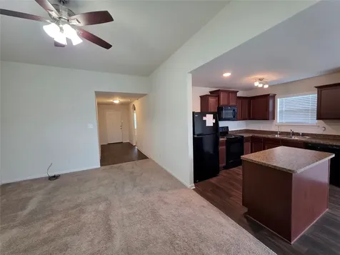 723 Crystal Lakes Drive Brookshire TX 77423