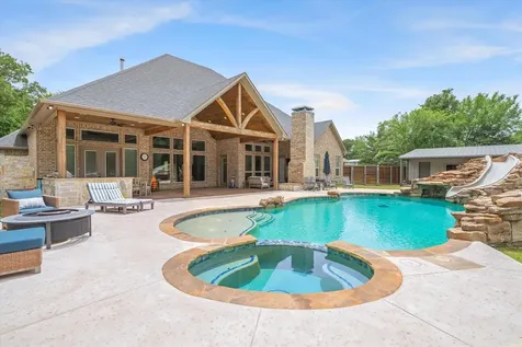 225 Vz County Road 2103 Canton TX 75103