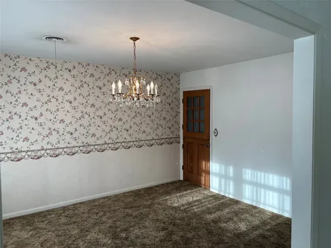 984 N Monroe Street La Grange TX 78945