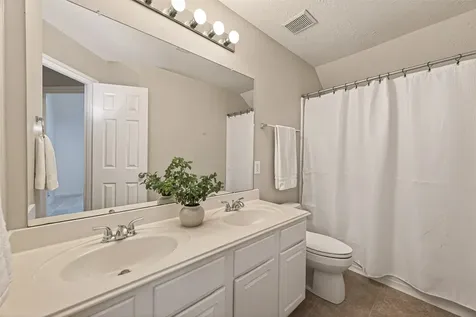 6506 E Bending Oaks Lane Pearland TX 77584