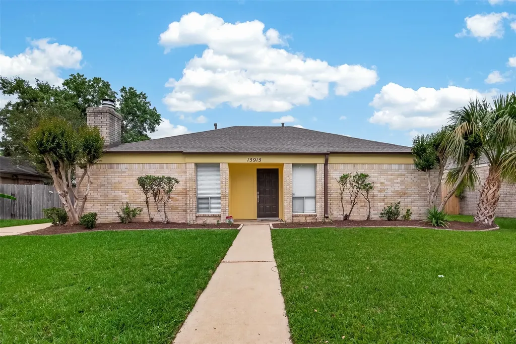 15915 Dunmoor Drive Houston TX 77059