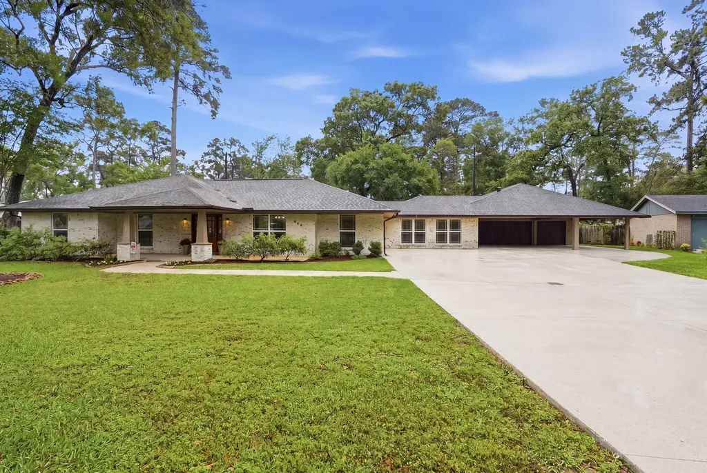 910 Southern Hills Road Kingwood TX 77339