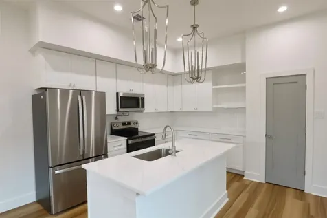 421 E 41st Street Houston TX 77022