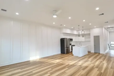 421 E 41st Street Houston TX 77022