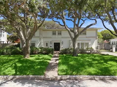 4814 Denver Drive Galveston TX 77551
