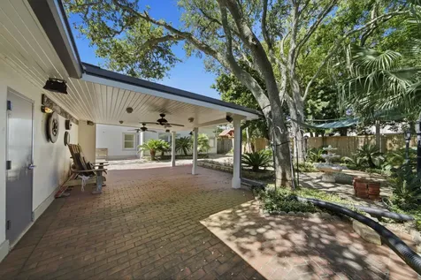 4814 Denver Drive Galveston TX 77551