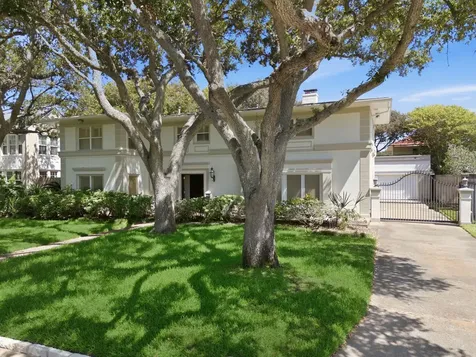 4814 Denver Drive Galveston TX 77551