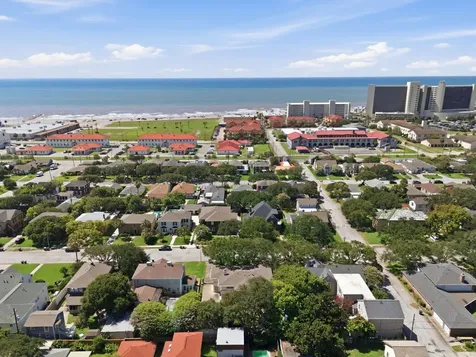 4814 Denver Drive Galveston TX 77551