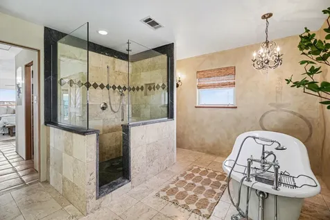 557 Pompano Street Bayou Vista TX 77563