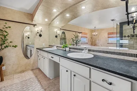 557 Pompano Street Bayou Vista TX 77563