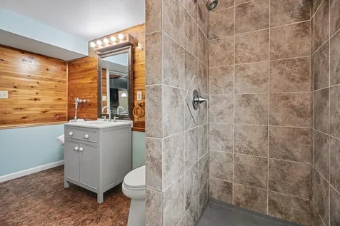 557 Pompano Street Bayou Vista TX 77563