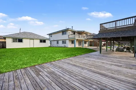 557 Pompano Street Bayou Vista TX 77563