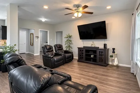 698 Road 5107 Cleveland TX 77327
