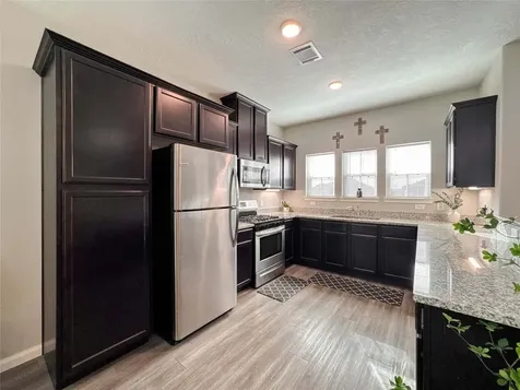 698 Road 5107 Cleveland TX 77327