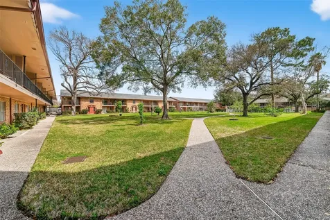7600 Burgoyne Road 121 Houston TX 77063