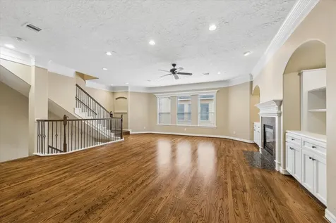 1417 Thompson Street Houston TX 77007