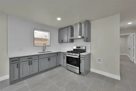 2304 Chapman Street 3 Houston TX 77009