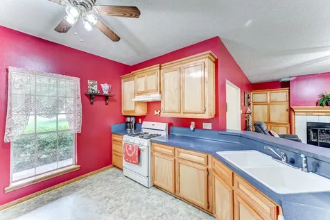 9881 Fosters Bend Cleveland TX 77328