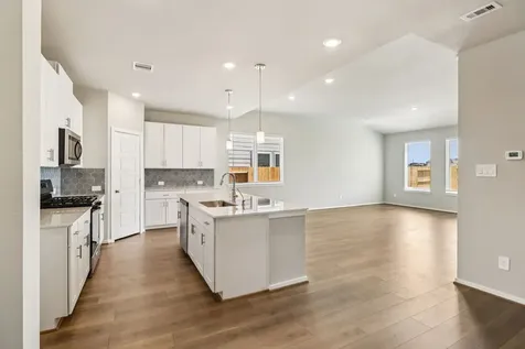 5124 Redbud Valley Drive Pearland TX 77584