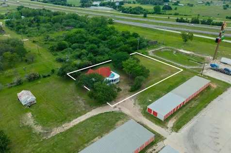 501 Mish Mash Mall Lane Schulenburg TX 78956