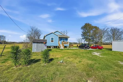 7472 County Road 605 Dayton TX 77535