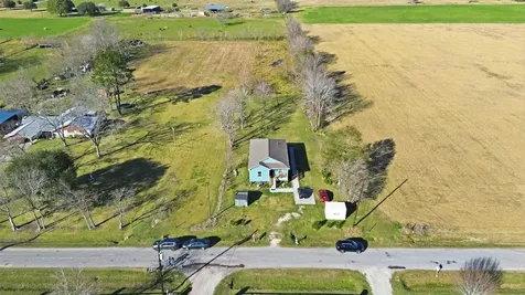 7472 County Road 605 Dayton TX 77535